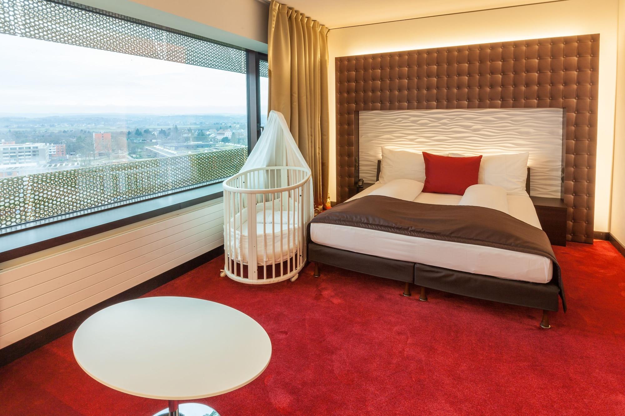 Airport - Convenient&friendly Hotel 3*