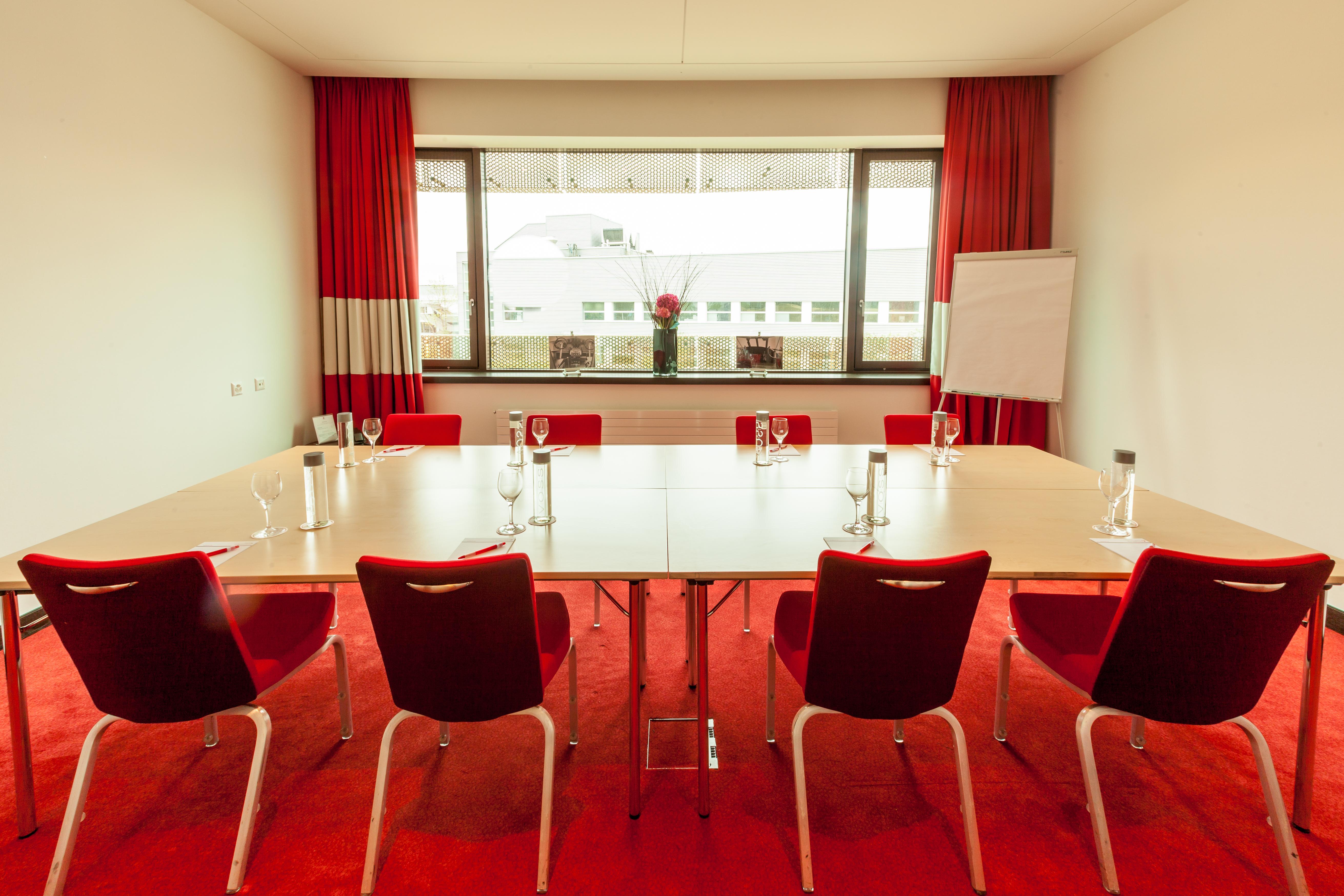 Airport - Convenient&friendly Hotel Bazel