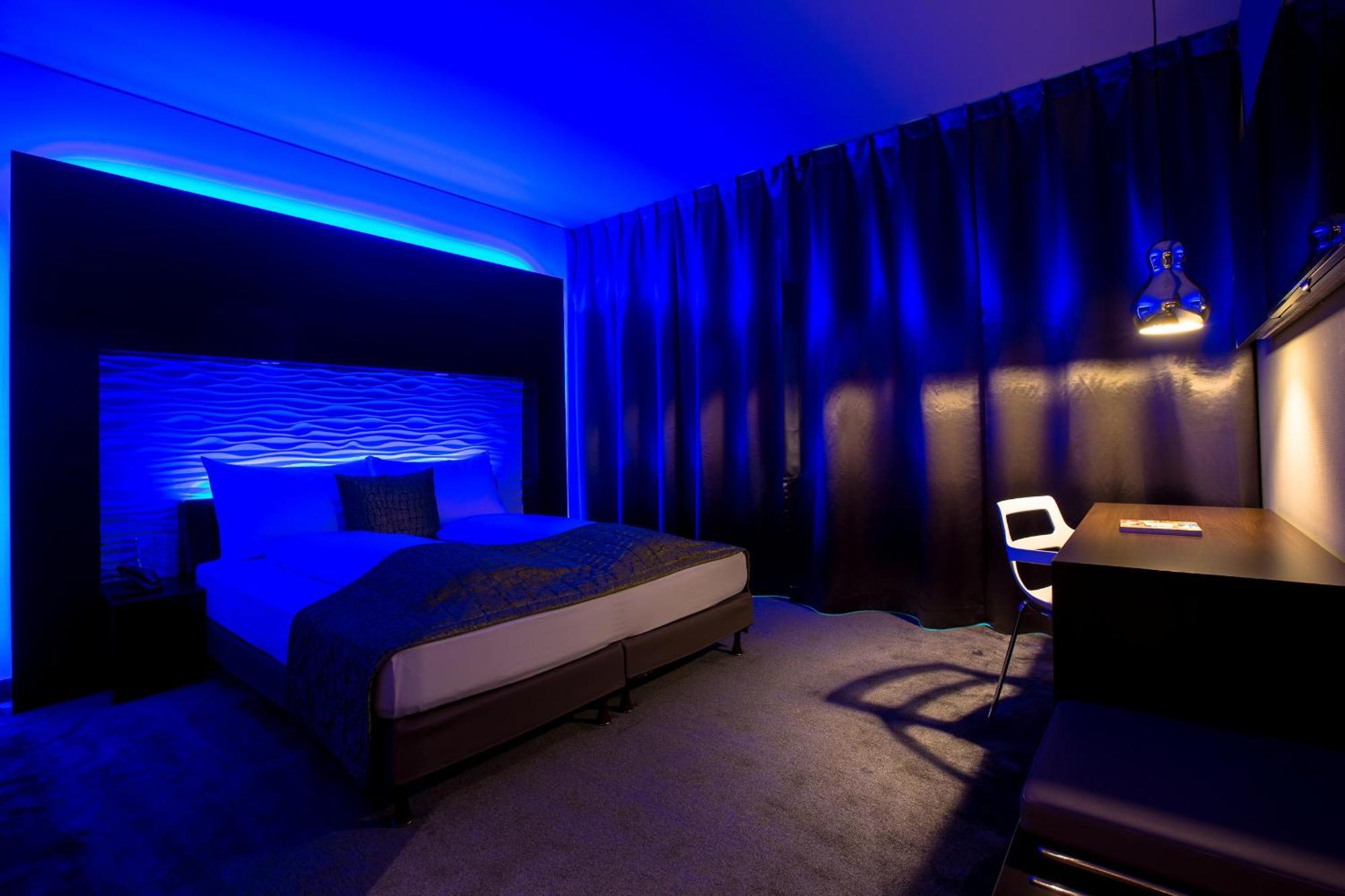 Airport - Convenient&friendly Hotel 3*