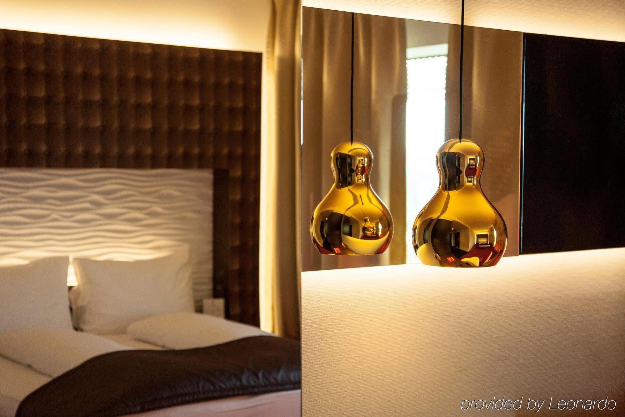 Airport - Convenient&friendly Hotel